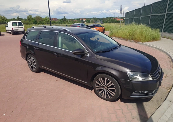 Volkswagen Passat cena 29999 przebieg: 259000, rok produkcji 2011 z Zabrze małe 232